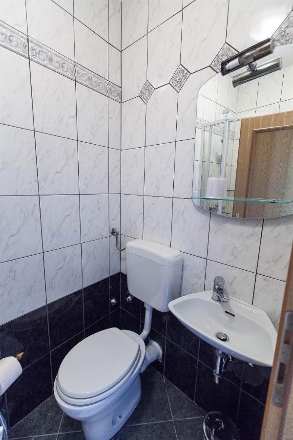 Apartments With A Parking Space Crikvenica - 11307 エクステリア 写真