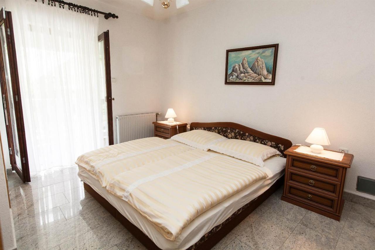 Apartments With A Parking Space Crikvenica - 11307 エクステリア 写真
